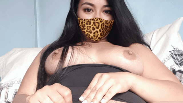 Solo Moment Muna Si Francheska Sa kanyang Silid