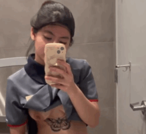 Pinaglaruan Ni Anna Ang Kiffy Sa Cr Ng Jollibee