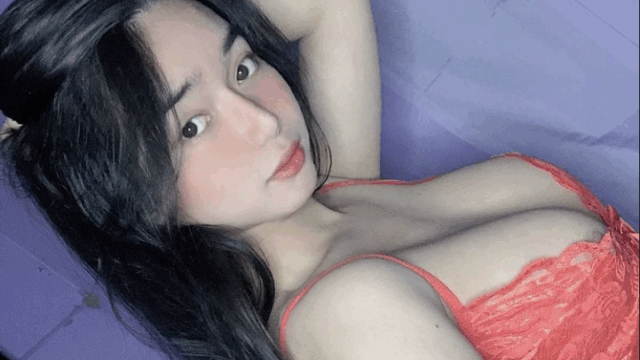 Mag Isa Ginawa Ang Kasiyahan Ni Monica