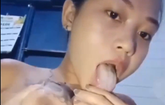 Sinarili Ni Maria Ang Kanyang Kasiyahan
