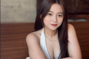 Solo Si Angela Sa Kanyang Kwarto